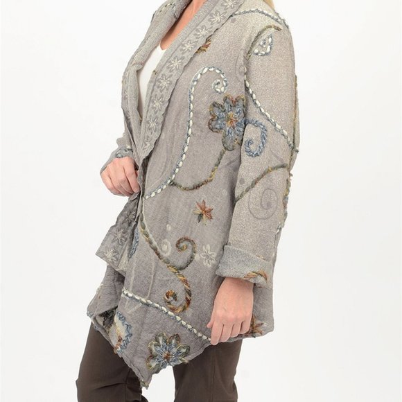 NWT Casual Studio Light Wool Embroidered Topper L XL - Picture 2 of 4